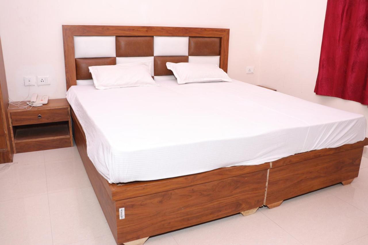 Hotel Kcr Agra (Uttar Pradesh) Luaran gambar